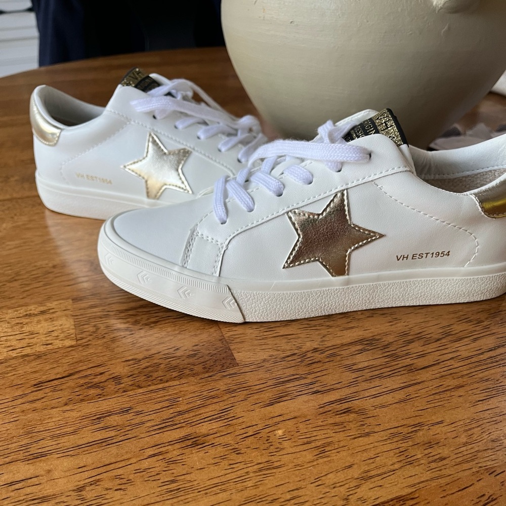 Vintage Havana Sneakers